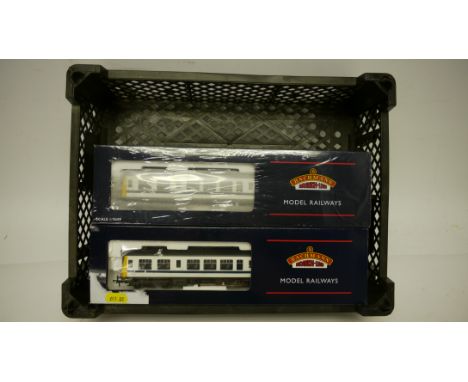 Bachmann 00 Gauge 32-903 BR white/blue DMU 2-Car Sets, two sets, both in original boxes with outer sleeves, VG-E, boxes G-VG,