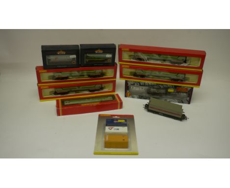 Freightliner and Tank Wagon OO Gauge Freight Stock by Hornby and Others, including approx. 13 Freightliner 'runners', most wi