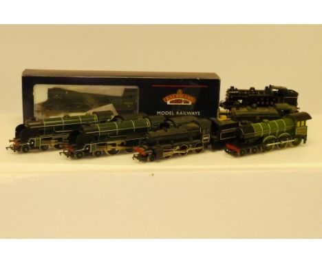 A Mixed Lot of OO Gauge 2-rail Locomotives, including a boxed Bachmann 'Green Arrow' 2-6-2 and tender, VG, box G, with two un