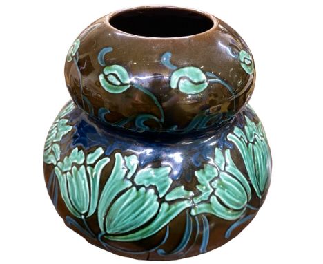 Arts and Crafts 'Wileman and Co', double gourd vase. Pattern 11003. No back stamp visible. Measuring approximately 16cm in he