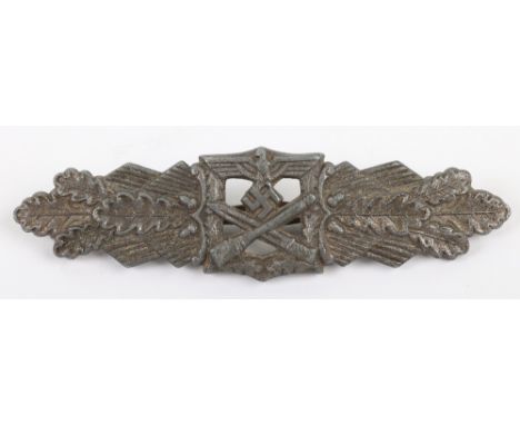 WW2 German Army / Waffen-SS Silver Grade Close Combat Clasp by Friedrich Linden Ludenscheid, zinc example of the close combat