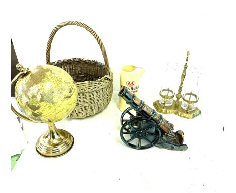 Small desk globe, brass vinegarette, wicker basket etc 