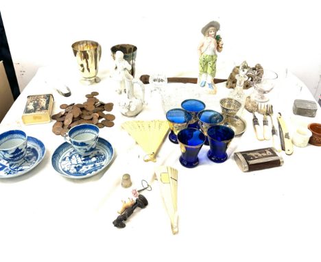 Selection of miscellaneous items includes coins, chinese cups and saucers etc 