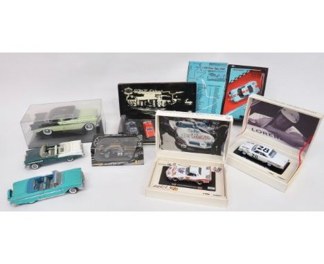 Selection of 11 Various Scale American Classic Car Models. A varied selection, 1963 Ford Galaxy, Ford GT 40, 1976 Corvette, s