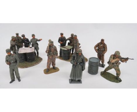 WW2 1/16th Scale Painted Tame German soldier Dioramas and Figures The figures are painted to a high standard.