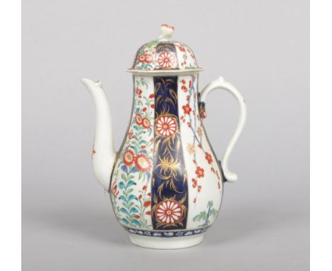 A Worcester coffee pot and cover with floral moulded finial. Painted with the Rich Queens pattern c.1770, 22cm.Condition repo