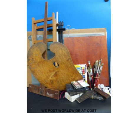 AUCTIONEER ANNOUNCE a further two boxes of watercolour paper have been added to lot and are not photographed. A large collect