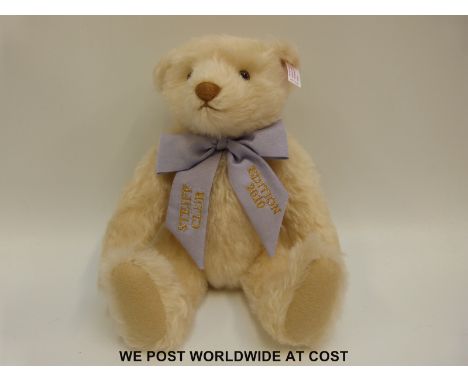 Steiff Original Teddy Bear 'Steiff Club Annual Edition 2010', 421105, with cream mohair, button to ear, tags and certificate 