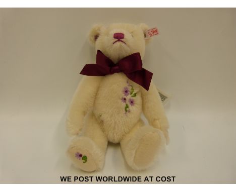 Steiff Original Teddy Bear 'Summer Teddy Bear 2009', 656941, with white mohair, button to ear, tags and certificate 00787, 26