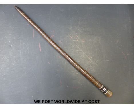 British officer's leather and horn swagger stick, length 60cm