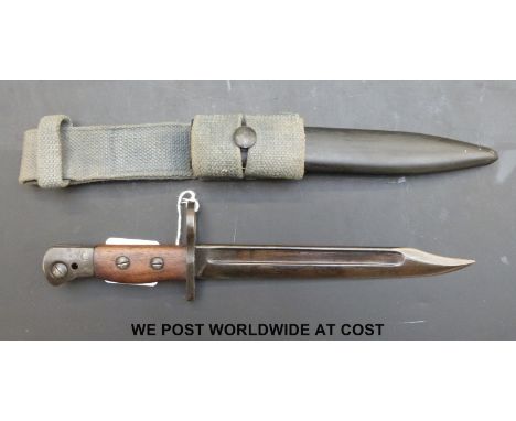 No. 5 jungle carbine bayonet marked N187 with scabbard and frog, c1940 (overall length 32 cm)