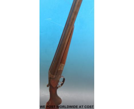Unnamed 12 bore side by side double barrelled shotgun with chequered semi-pistol grip and 30inch barrels, serial number 117, 