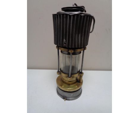 A Patterson type HCP miner's lamp