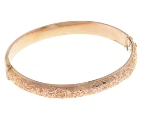 A 9ct gold bangle, 66mm, marks rubbed, Birmingham 1931, 7.7g  Good condition, no significant dents, scratches or wear, closin