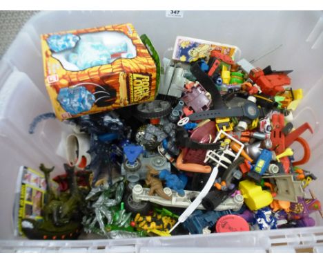 BOX OF ASSORTED FIGURES AND ACCESSORIES INCLUDING BOXED ROCK ROLLER, ROCK LORDS, ALIEN ETC