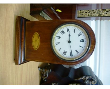 INLAID FRENCH MANTLE CLOCK 9" X 5.75" X 3.25"