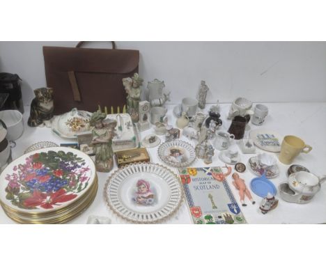Collectable ceramics to include a Winstanley cat, Crested china, Franklin porcelain 'Flowers  of the Year' collectors plates,