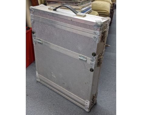 A Numark CDN22 professional dual CD player, housed in aluminium travel caseLocation: If there is no condition report, please 