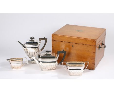 Victorian silver tea and coffee service, London 1886, maker William &amp; George Sissons, consisting of teapot, coffee pot, m