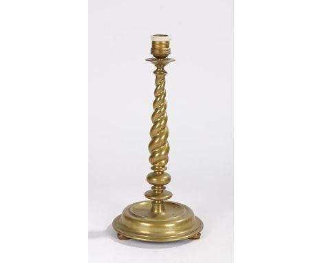 19th Century brass lamp, with a tapering barley twist stem and wide base, 34cm high