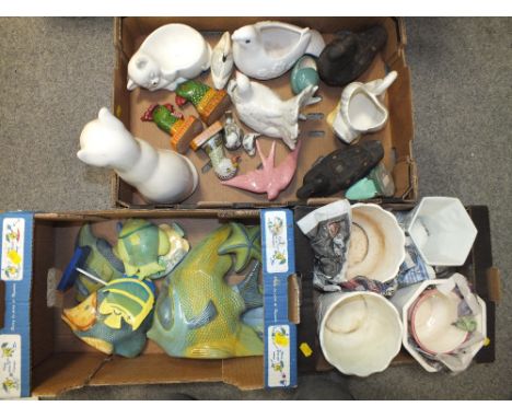 A TRAY OF CERAMIC ANIMAL ORNAMENTS TOGETHER WITH A SMALL TRAY OF CERAMIC FISH ORNAMENT SMALL PLANT POTS ETC