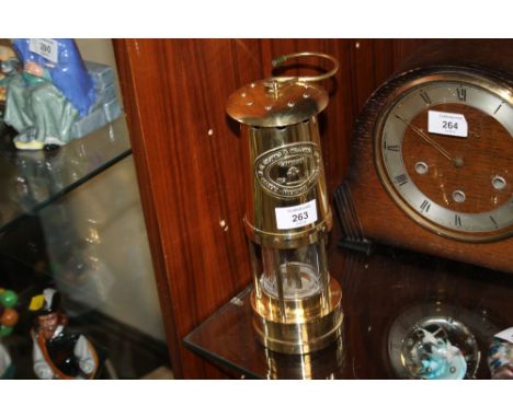 AN E THOMAS AND WILLIAMS LTD MINERS LANTERN 