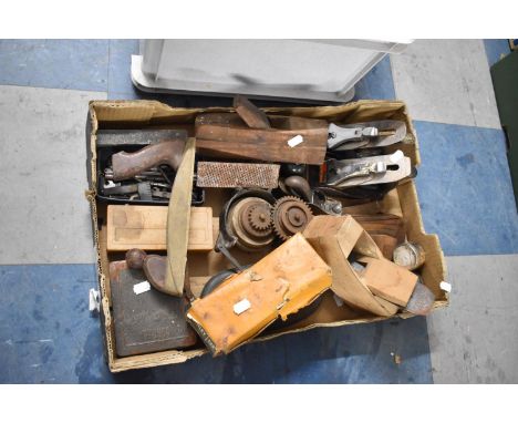 A Box Containing Various Woodworking Tools to Include Stanley and Record Planes, Block Planes etc 