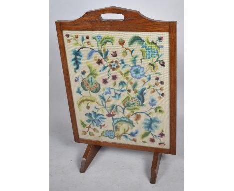 A Mid 20th Century Oak Framed Tapestry Fire Screen, 49cm wide 