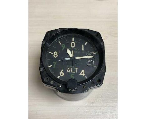 A Second World War altimeter with forces arrow, probably from a bomber, up to 45,000 feet
