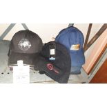 LOT: (14) Asst. Caps & Tuques
