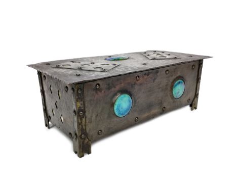 ART &amp; CRAFTS HAMMERED COPPER PLAYING CARD BOX, the hinged cover inset heart shaped ceramic cabochon and applied two simul