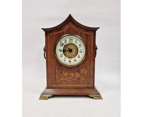 Early 20th century floral inlaid mahogany mantel clock&nbsp;in pointed arched case on brass stepped feet, a ceramic chapter r