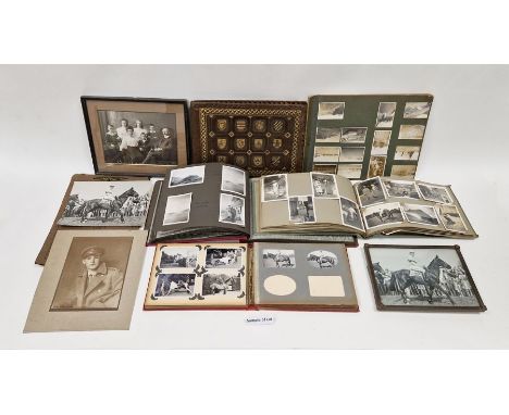 Large quantity of vintage photographs and albums 