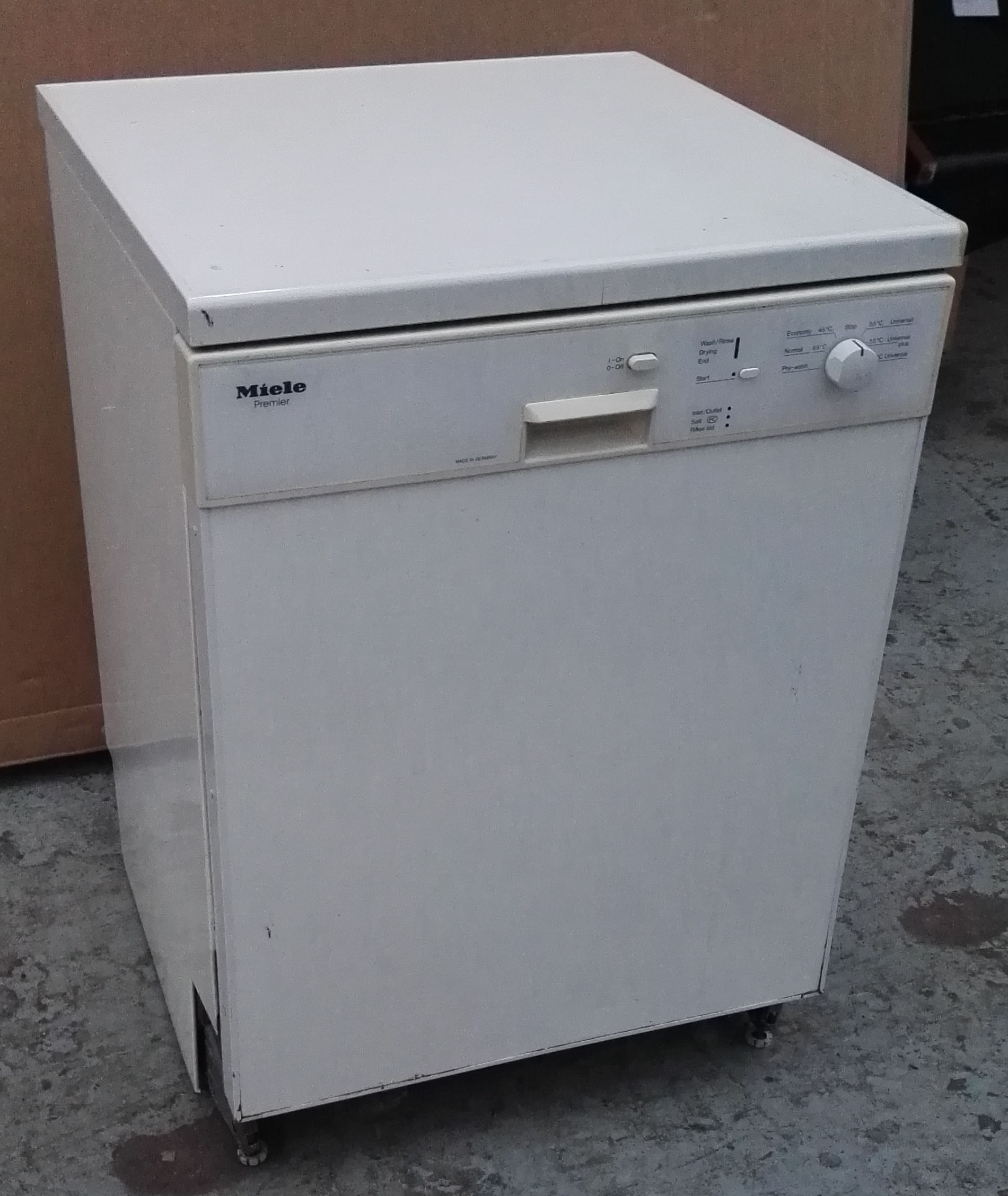 Miele G640 HG01 Premier Dishwasher in Good Working Condition No VAT