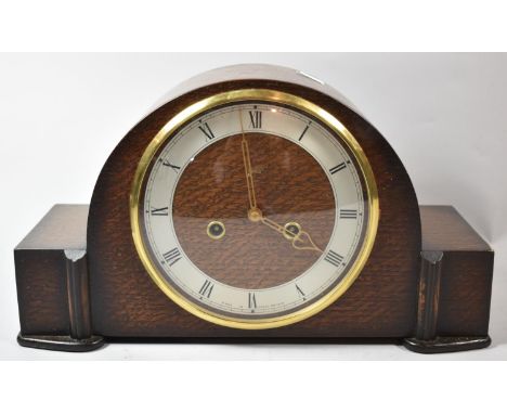 An Art Deco Oak Mantle Clock with Silvered Chapter Ring, 36cm wide 