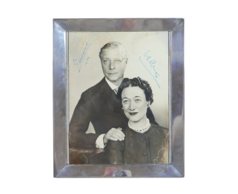 Edward, Duke of Windsor (1894-1972) and Wallis, Duchess of Windsor (1895-1986) autographed photograph portrait by Dorothy Wil