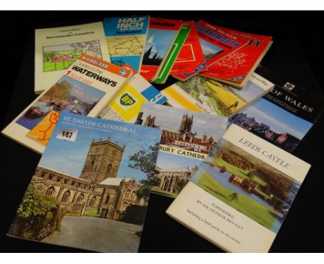 Two Boxes Of Vintage Pocket Maps, Tourist Guides Etc                            
