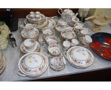 Grafton 'Malvern' tea, coffee and dinner service
