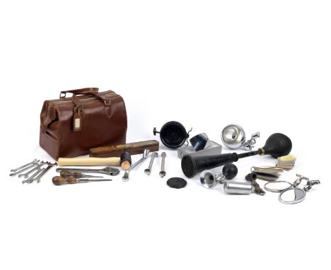 Assorted motoring accessories and tools,including Klaxon Type ES horn; a Raydyot spotlamp, 3¾ inch lens; Lucas No.64 bulb hor