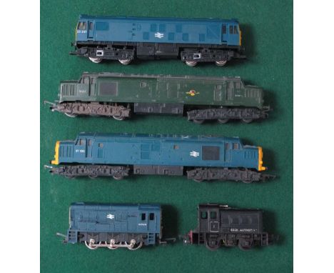 Five "OO" Gauge/4mm Unboxed Diesel Locomotives; a Lima Class 09 BR blue R/No 09026 (missing buffers); a Triang 0-4-0 "Dock Au