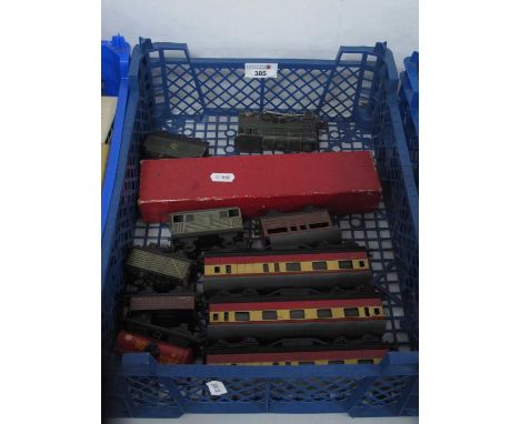 A Trix T.T.R Freelance Ref No 1/520 0-4-0 Steam Locomotive and Four Wheel Tender, BR green R/No 73029 (loco is missing one wh