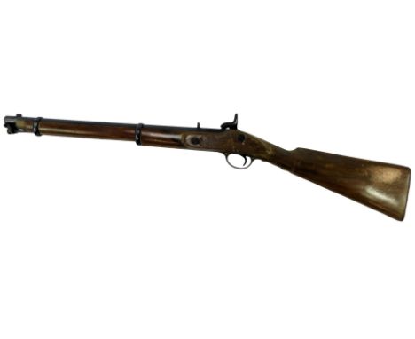 A mid 19thC percussion hammer military cavalry carbine, with ramrod, 93cm long. 