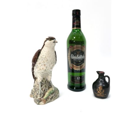 Whisky - Beneagles Osprey Ceramic Whisky Decanter, modelled by D. Lyttleton 1977, blended scotch whisky, 40% Vol., 375ml; QE2