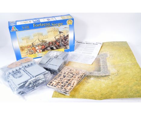 Model Kits - an original Italeri 1/72 scale plastic model kit ' Fortress Under Siege - The Knights Saracen Warriors '. The ki