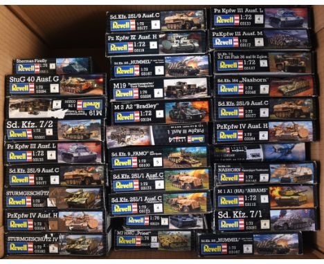 Model Kits - a large collection of boxed Revell 1:72 scale military model kits, to include 03167 Sd. Kfz. 165 'Hummel', 03148