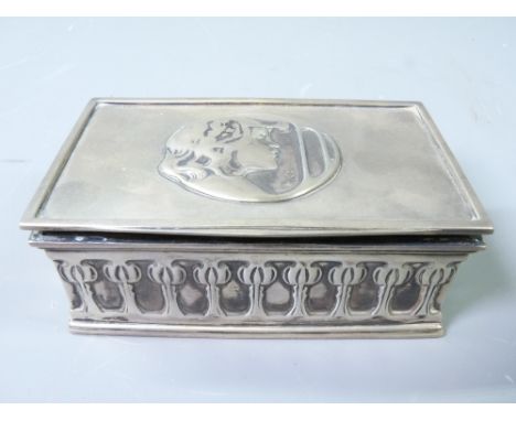 ARTS &amp; CRAFTS SILVER CIGARETTE BOX, London 1901, maker William Hutton &amp; Sons Ltd, 10cms across in casket form with yo