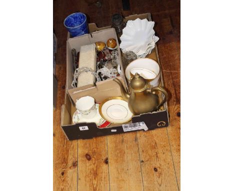 Box lot with old oil lamp, jewellery, etc