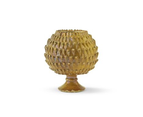 RARE PETIT BRÛLE-PARFUM EN FORME DE LOTUS EN GRÈS À GLAÇURE AMBREXIe-XIIIe siècleA RARE SMALL AMBER-GLAZED LOTUS-FORM CENSER1