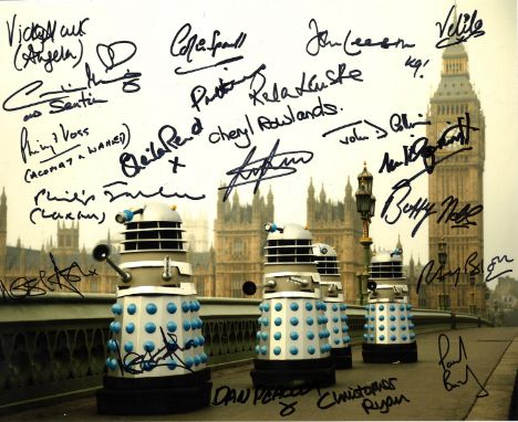 Dr Who 16x12 multi signed photo signed by 18 stars from the iconic BBC SCI Fi series includes Philip Voss, Prentis Hancock, F