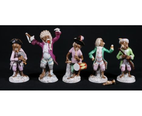 Late 19th century German porcelain set of five 'Monkey Band' figures in the Meissen style, some damages, blue underglaze mark